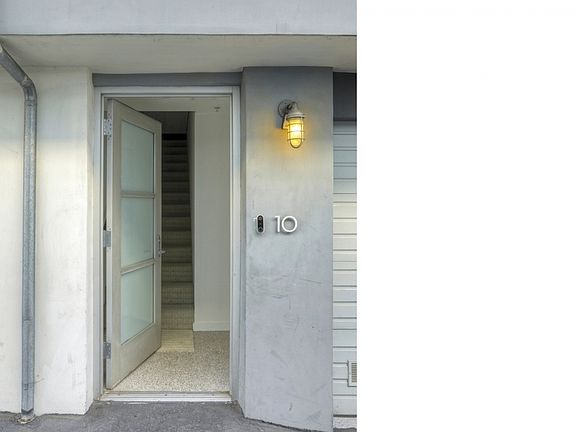 4th image of 2395 Silver Lake Blvd APT 10