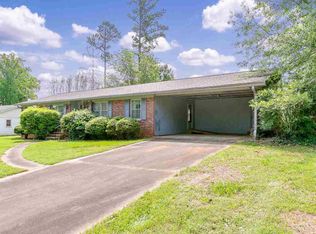 530 Hemlock Dr, Boiling Springs, SC 29316