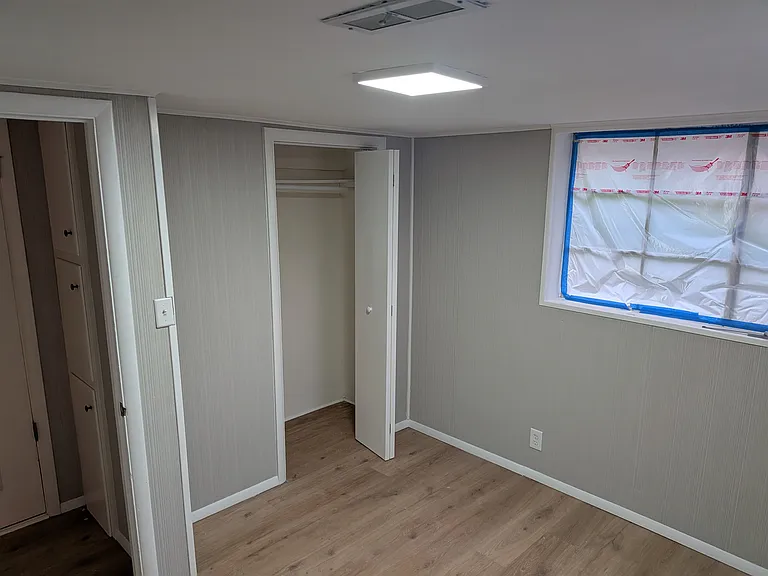 719 N Walnut St — Photo 17