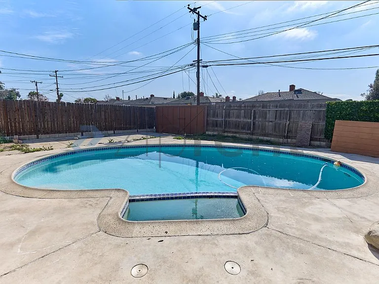 1410 Central Ave — Photo 23