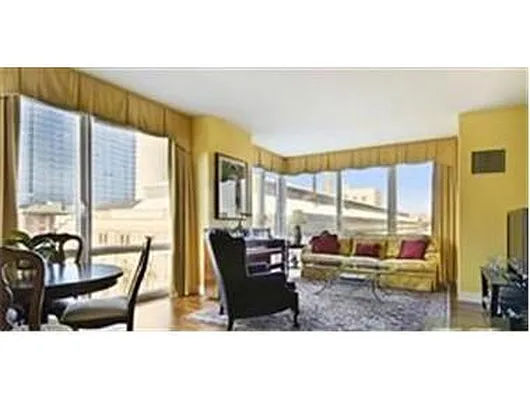 Rented by Douglas Elliman | media 33