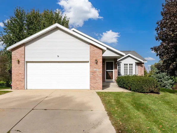 2209 58th St NW, Rochester, MN 55901