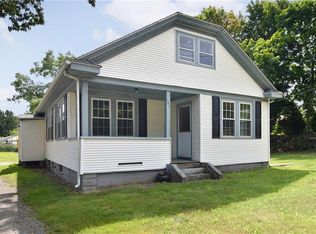 141 Simmonsville Ave, Johnston, RI 02919