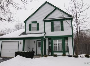 828 Buckingham Ct, Mundelein, IL