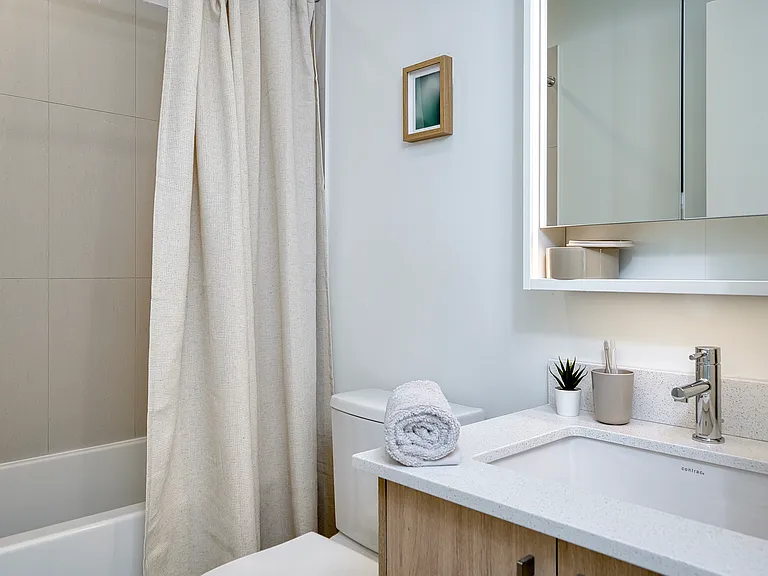 308 Parkside Dr — Photo 32