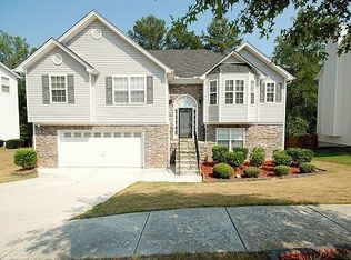 1390 Commonwealth Ln, Grayson, GA 30017