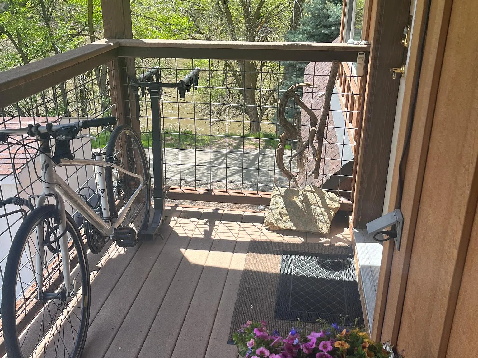 1 bed, 1200 sqft, $2,200 — Photo 3