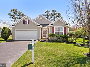 6 Links Ln, Little Egg Harbor, NJ