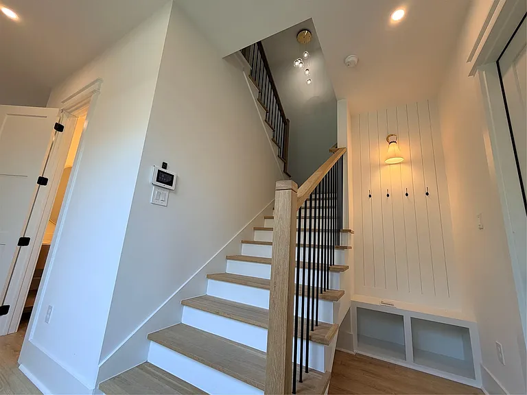 7937 Sparta St — Photo 10