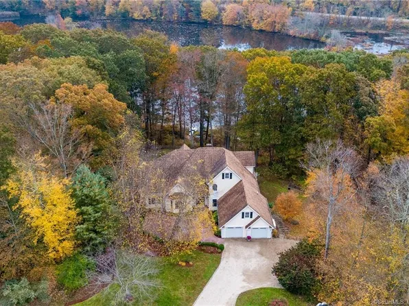 3 Lake Louise Drive, Westbrook, CT 06498