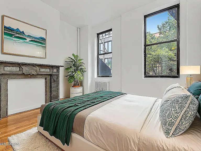 25 Thompson St #18 — Photo 3
