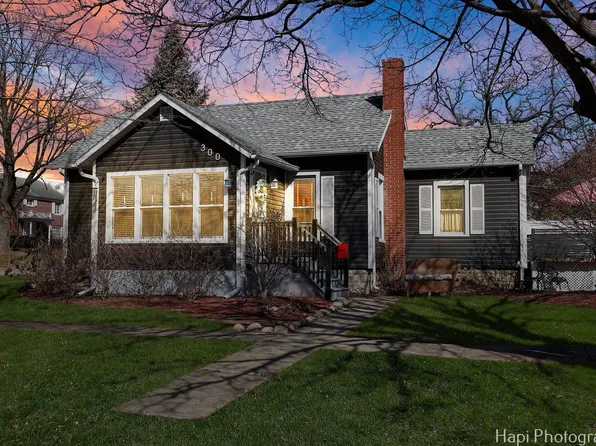 300 E Blackman St, Harvard, IL 60033