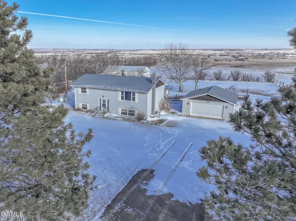 7010 3rd Ave E, Williston, ND 58801