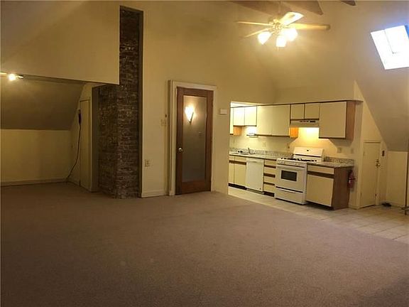 4th image of 802 1/2 Nashville Ave