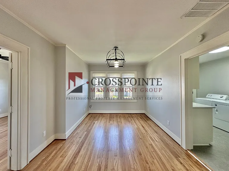 526 S Bonner Ave — Photo 7