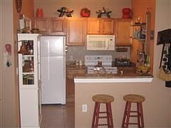 2nd image of 6137 Metrowest Blvd Unit 103