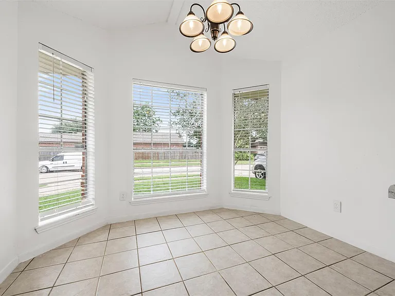 6606 Laurel Glen Dr — Photo 11