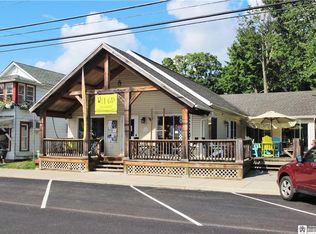 22 Main St, Bemus Point, NY 14712