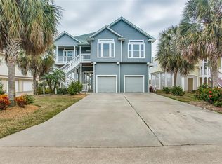 13510 Windlass Cir, Galveston, TX 77554