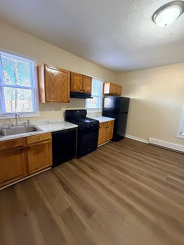 33 Carmel St Photo 1