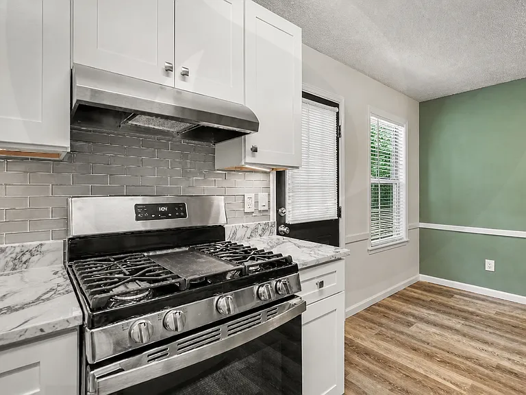 3237 Highpoint Ct — Photo 13