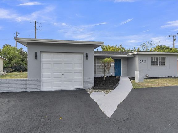 3rd image of 2341 NW 47th Avenue