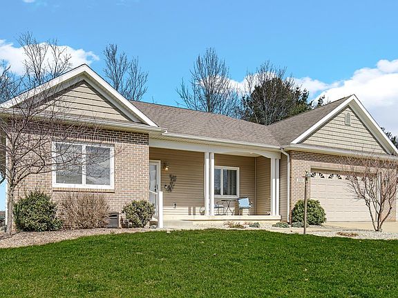 2nd image of 333 Juniper Ln