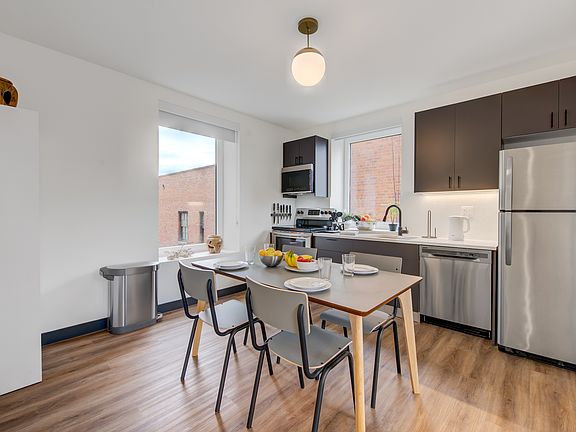 5th image of 186 N 6th St APT 208