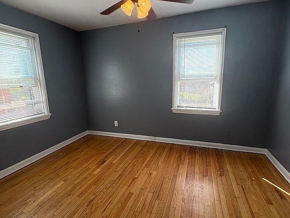 4th image of 8352 Archer Ave