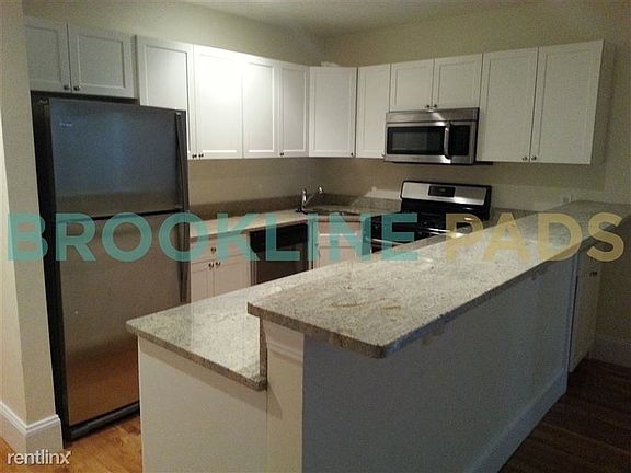 2nd image of 315 Saint Paul St #4A