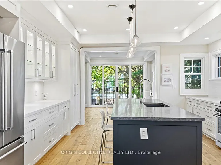 79 Wilson St E — Photo 37