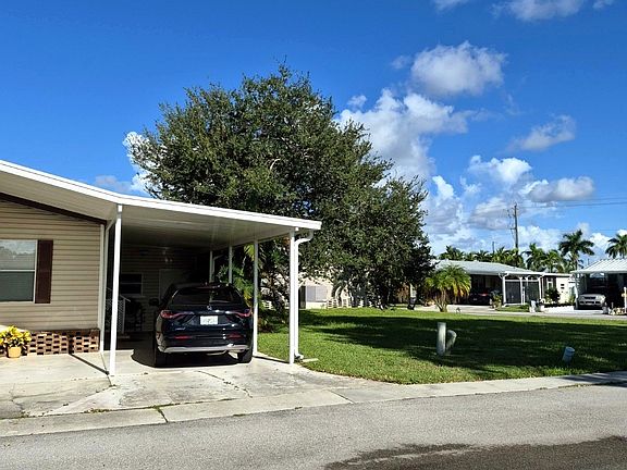 3rd image of 521 Cubby Bear Rd
