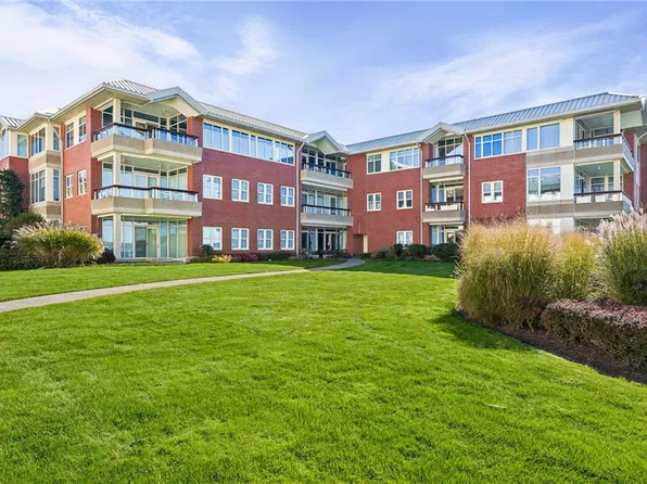 341 Thames St #109-S, Bristol, RI 02809