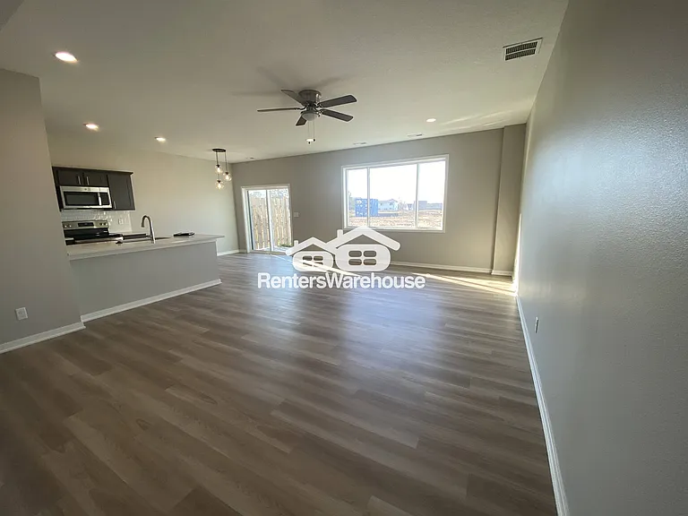 7000 Lake Ridge Ave #13 — Photo 8