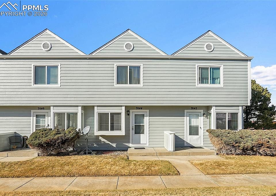1st image of 7644 Lexington Manor Dr