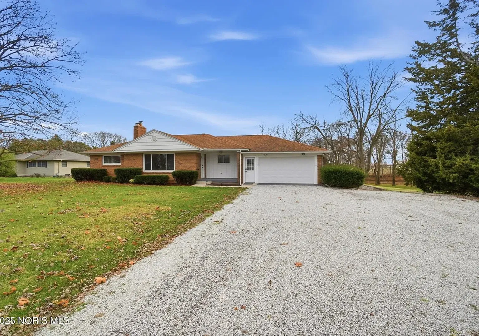 4BR Executive Corporate Home | Near Bowling Green | 3-Car Garage — Photo 4