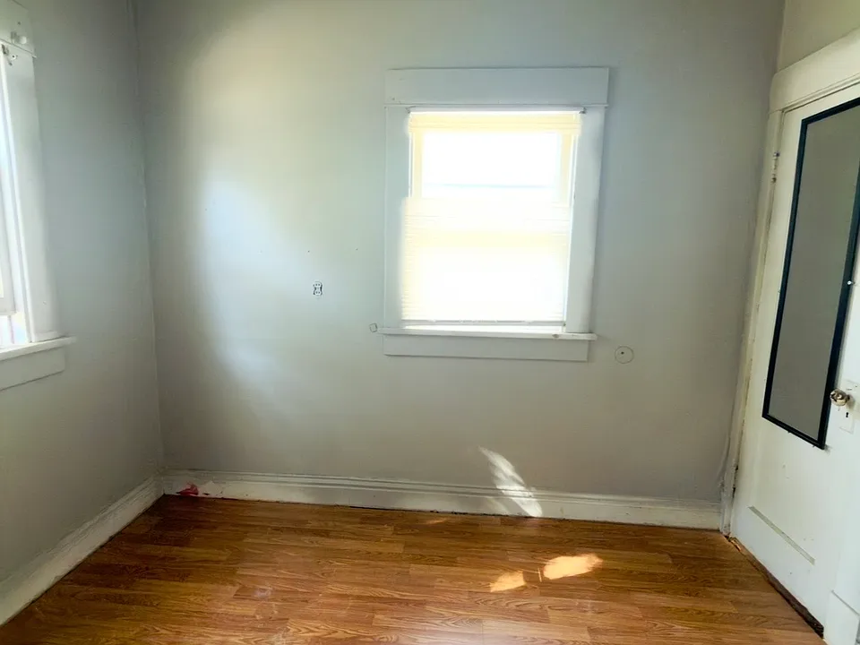 604 W Walnut St #3