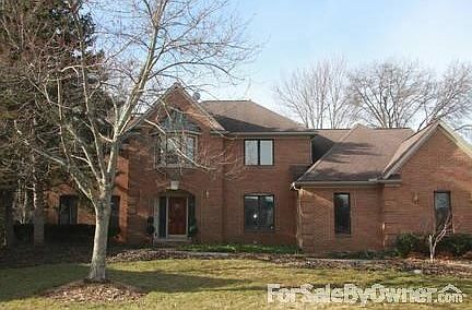 Beautifully maintained, gorgeous home