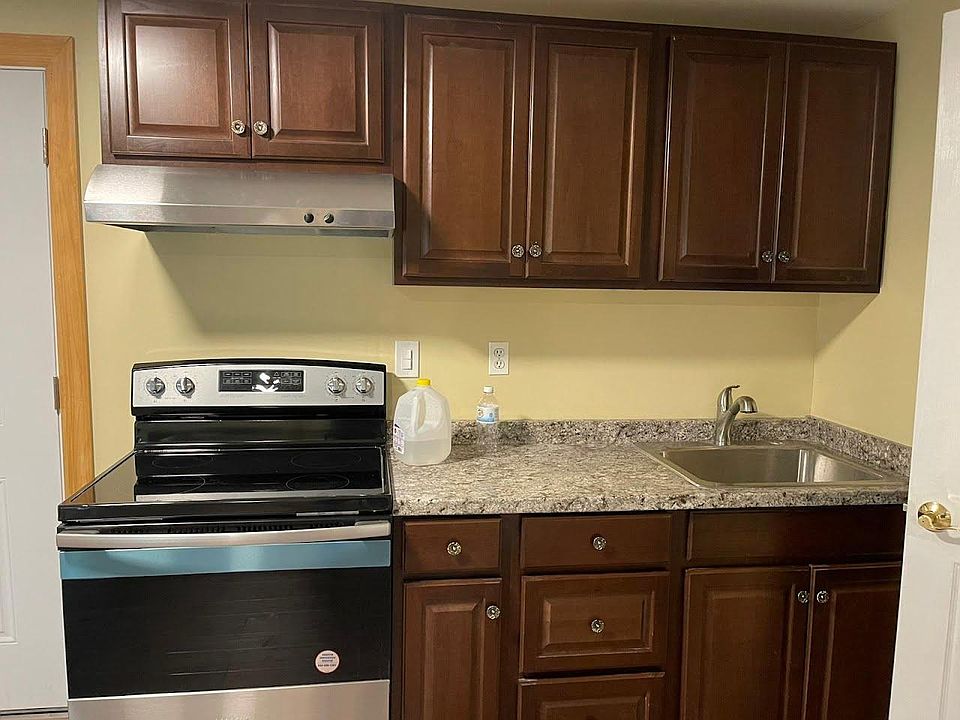 1st image of 167 Crestwood Blvd