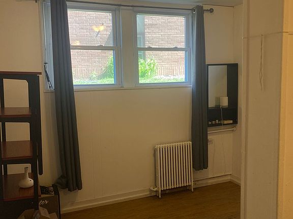 5th image of 2770 Xerxes Ave S APT 1