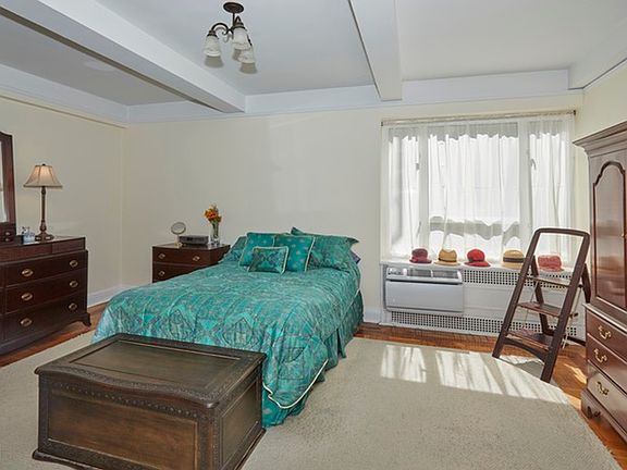 5th image of 20 E 35th St #Com