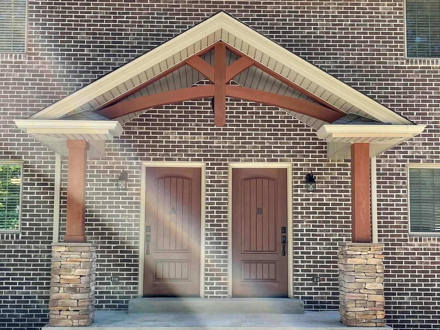 W Adkins St, Corbin — Photo 1