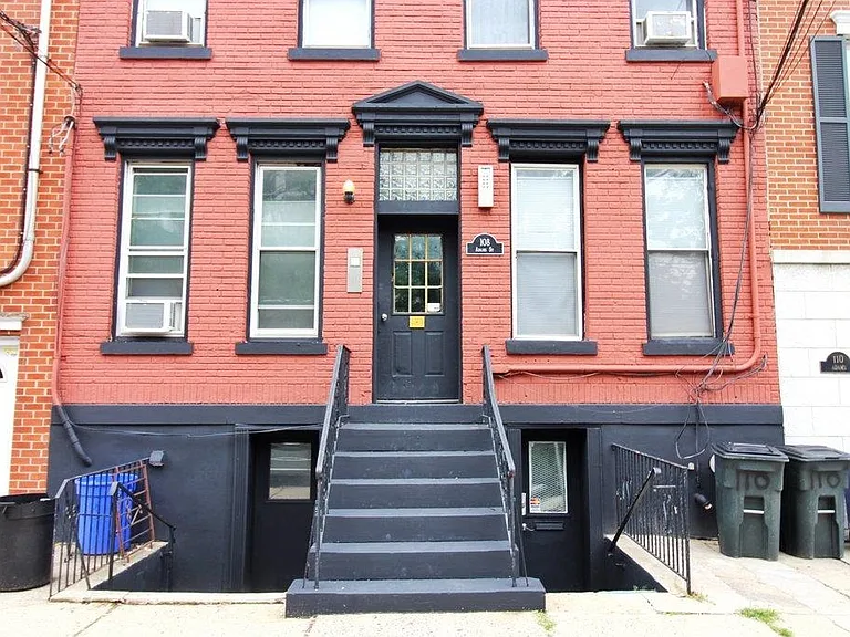 108 Adams St #4 — Photo 24