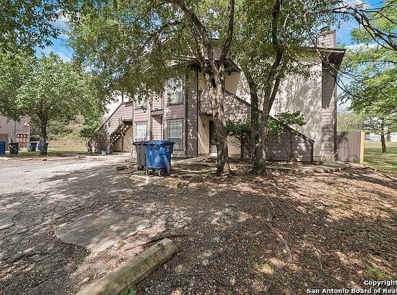 2nd image of 1407 Loma Alto APT 1