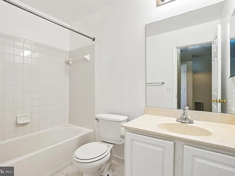 13711 Dunbar Ter — Photo 26