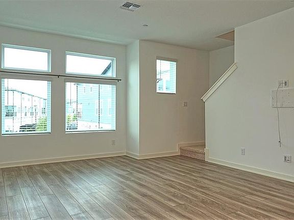 5th image of 12953 Gabor Ave