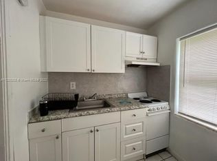 830 W 40th St APT 3, Miami Beach, FL 33140