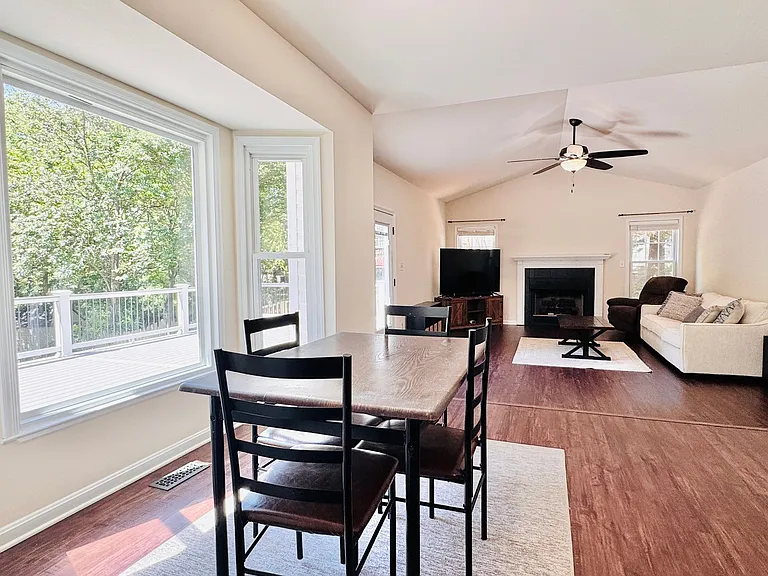 5 Averil Ct — Photo 11