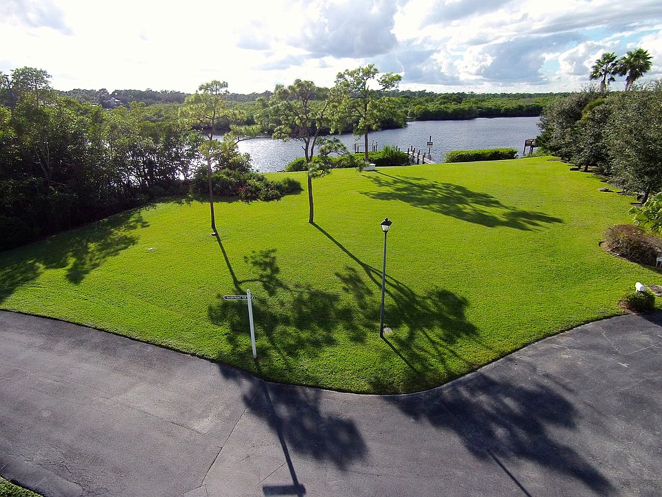East side of the lot