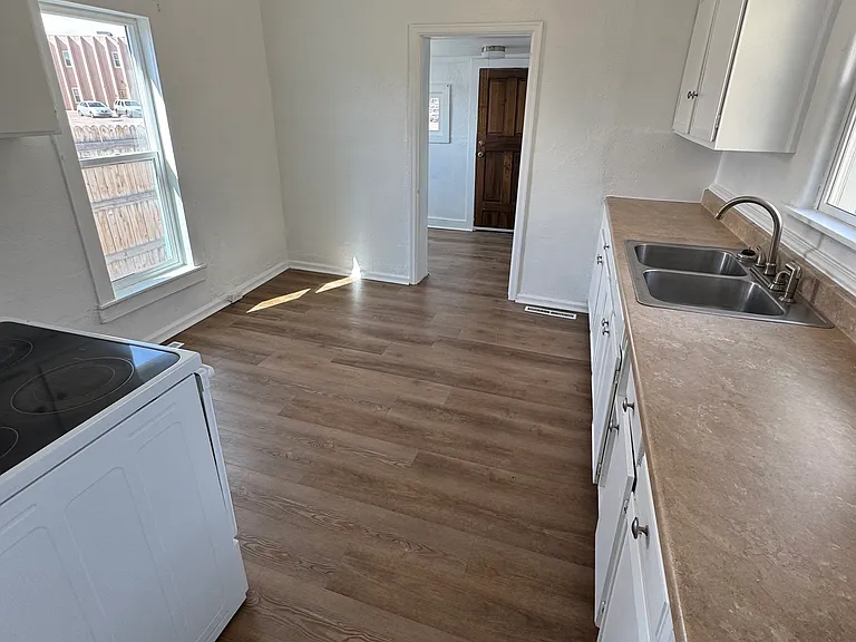 219 Nelson Ave — Photo 13